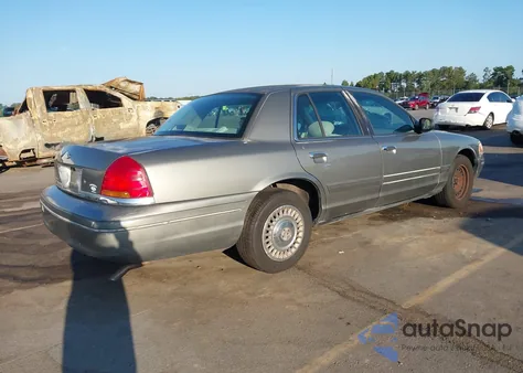 2001 Ford Crown Victoria z USA, uszkodzony, nr VIN 2FAFP73W81X105683